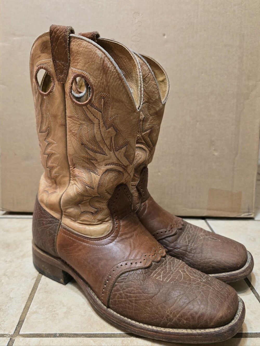 Boulet Men's Two-Tone Brown Leather Western Cowboy Boot - Classic Stitch